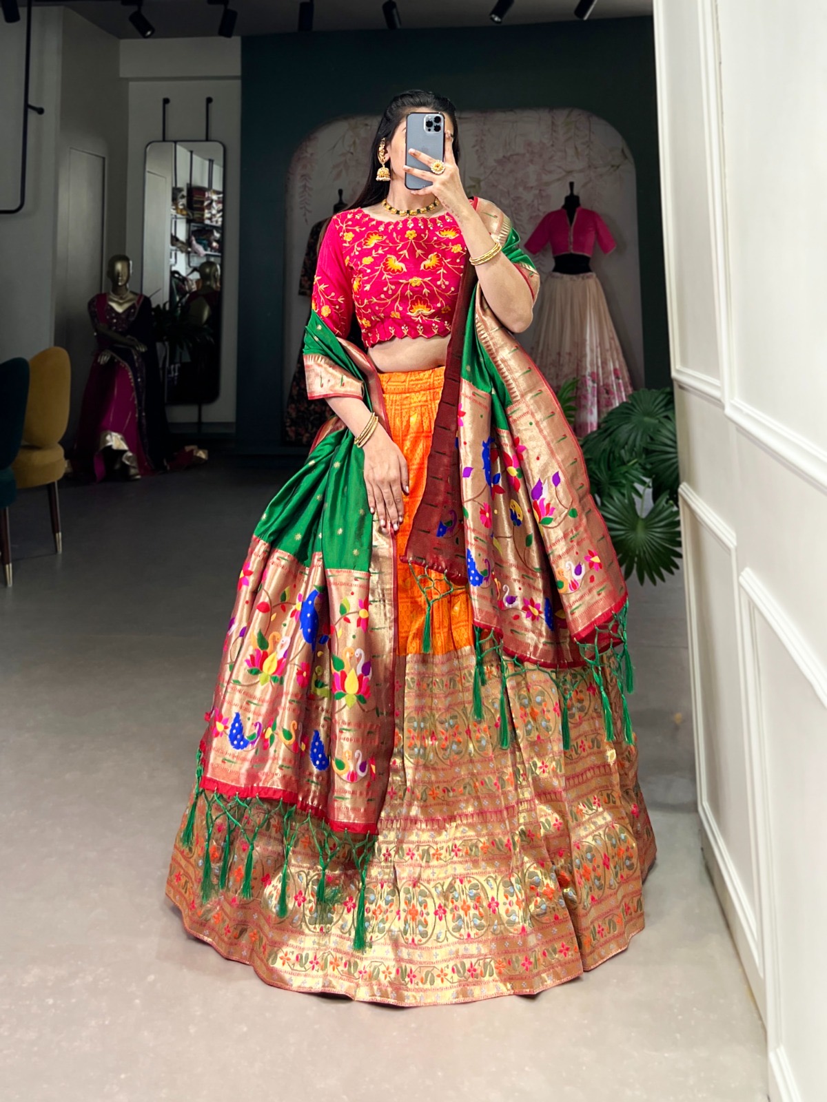 Lehenga Choli Jacquard Paithani - Image 3