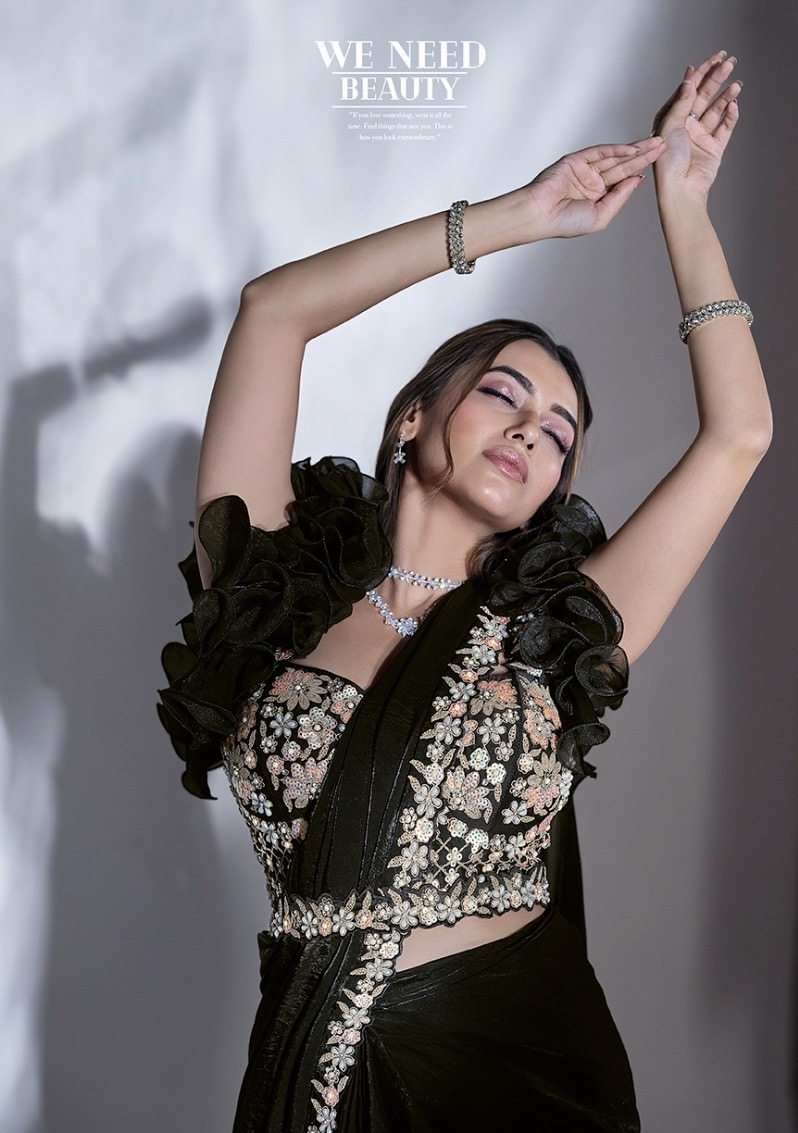 Predrapped Saree Two Tone Satin Silk - Image 3